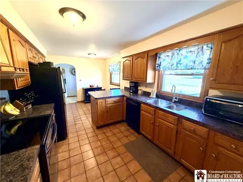 Kitchen - 1703 Haskell Pkwy, Olean, NY 14760 photo 2 of 5