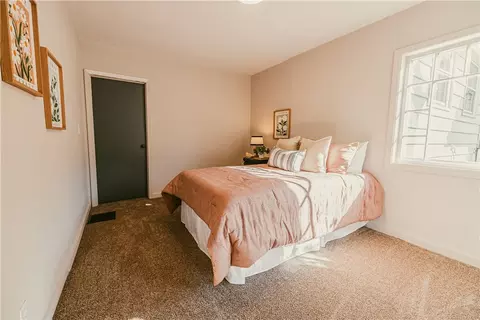 Bedroom - 44 Maplehurst Rd, Irondequoit, NY 14617 photo 2 of 3