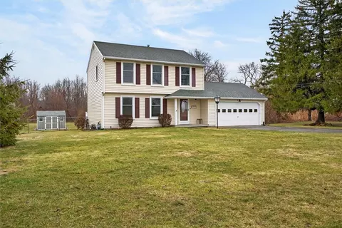 532 Parma Center Rd, Parma, NY 14468