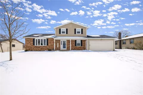 36 Craftwood Ln, Hilton, NY 14468