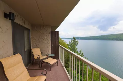 167 Cliffside Dr, South Bristol, NY 14424