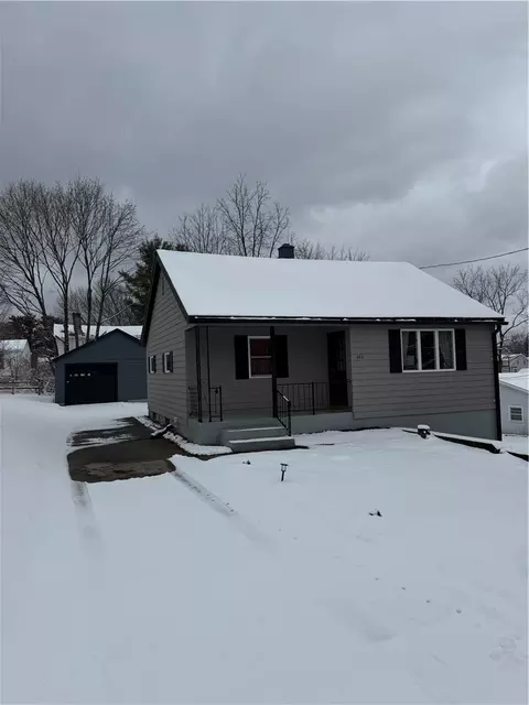 262 W 11th St, Elmira, NY 14903