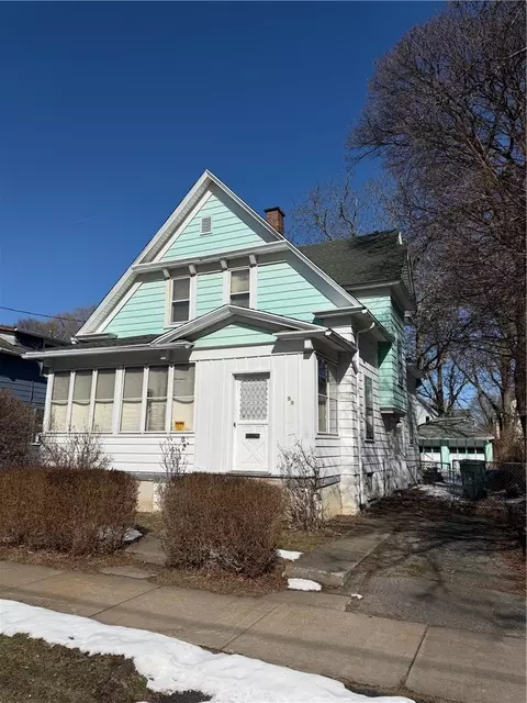 58 Scrantom St, Rochester, NY 14605