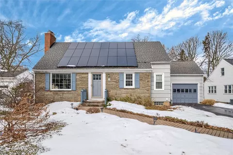 70 Penarrow Road Rd, Rochester, NY 14618