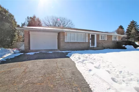 48 Skycrest Dr, Greece, NY 14616