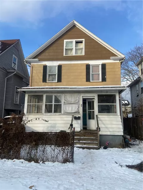 67 Arch St, Rochester, NY 14609
