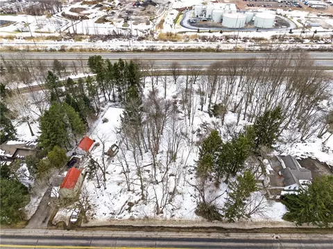 1822 Ridge Rd, Webster, NY 14580
