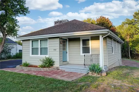 1904 Manitou Rd, Spencerport, NY 14559