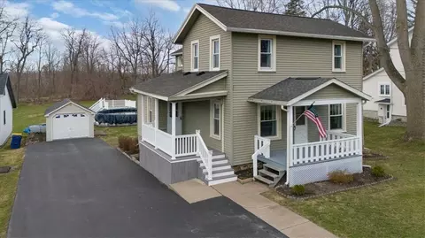 3627 Walworth Rd, Walworth, NY 14568