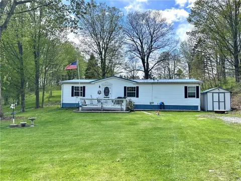 11535 Black Lock Rd, Naples, NY 14512