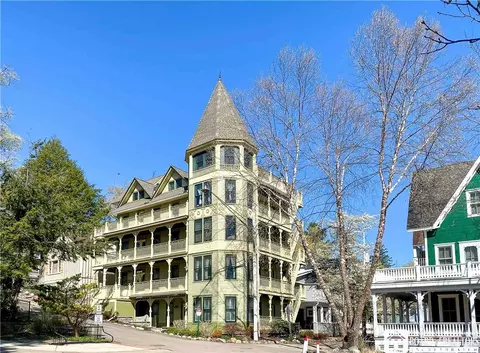 20 Simpson Ave #4A, Chautauqua, NY 14722
