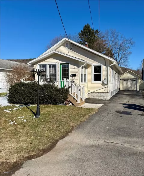 14 Jefferson Ave, Oneonta, NY 13820