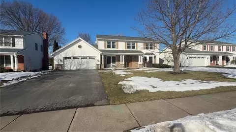 68 Labrador Dr, Greece, NY 14616