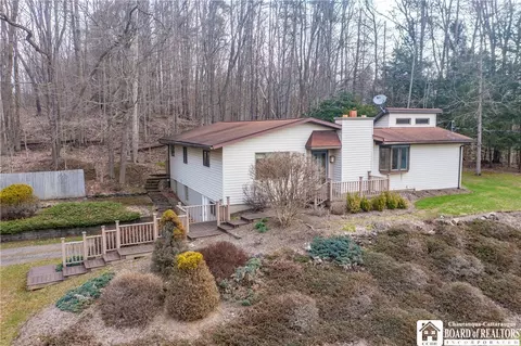 162 Cemetery St, Randolph, NY 14772