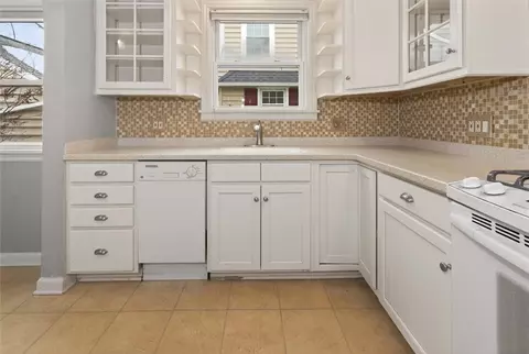 Kitchen - 205 Thorncliffe Dr, Irondequoit, NY 14617 photo 2 of 4