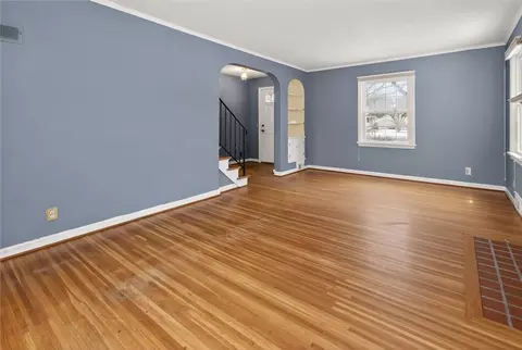 Living - 205 Thorncliffe Dr, Irondequoit, NY 14617 photo 3 of 7