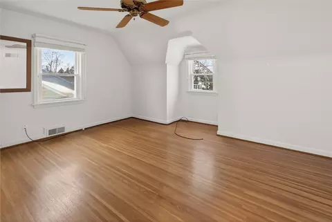 Bedroom - 205 Thorncliffe Dr, Irondequoit, NY 14617 photo 5 of 8