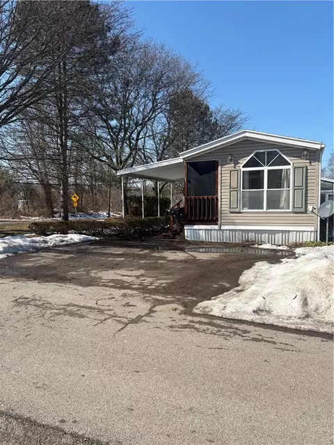 2 Easy St, Panorama, NY 14625