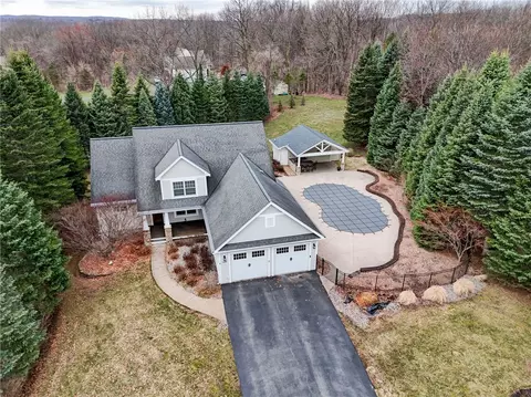 620 Saurer Farms Dr, Victor, NY 14564