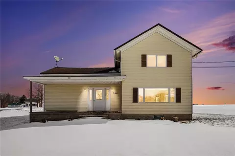 346 Lake Rd E, Hamlin, NY 14464