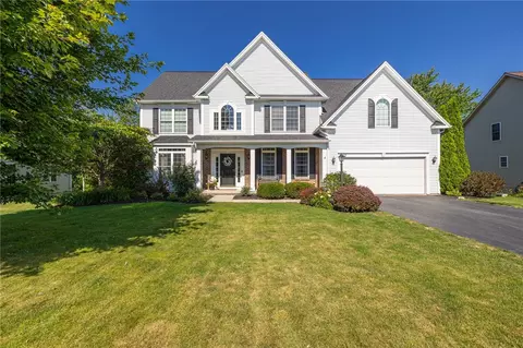 162 Millford Xing, Penfield, NY 14526