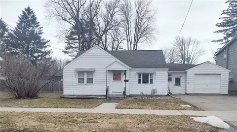 26 Porter St, Seneca Falls, NY 13148