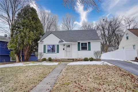 155 Berwick Rd, Rochester, NY 14609
