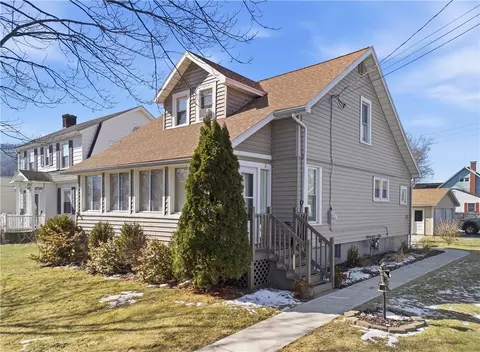 117 Reynolds Ave, Corning, NY 14830