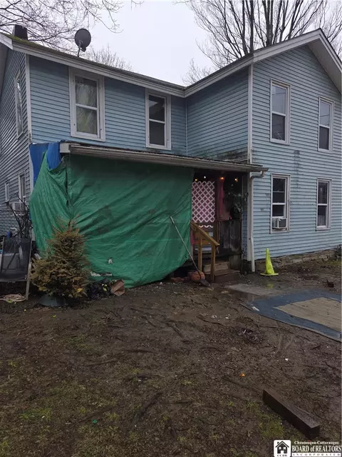 29 W 9th St, Jamestown, NY 14701