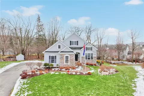 11 Canton Mdw, Perinton, NY 14450