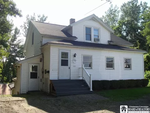 113 Prospect St, Pomfret, NY 14063