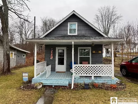 3554 Railroad Dr, Ellicott, NY 14701