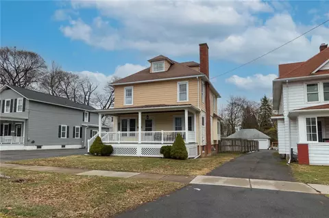 25 N Main St, Geneva, NY 14456
