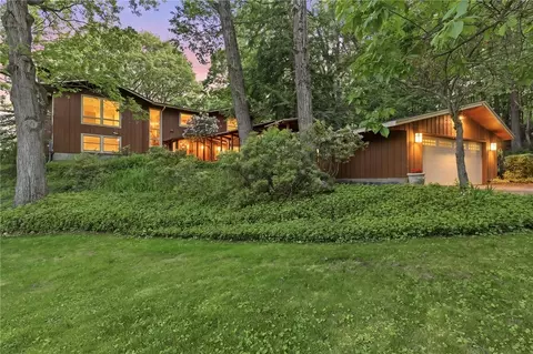 177 Bluhm Rd, Perinton, NY 14450