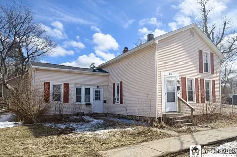 88 Main St, Hanover, NY 14136