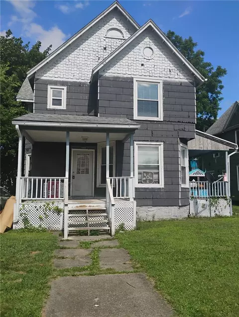 1018 Hall St, Elmira, NY 14901