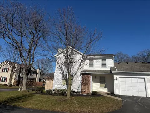 6 Talbot Dr, Penfield, NY 14526