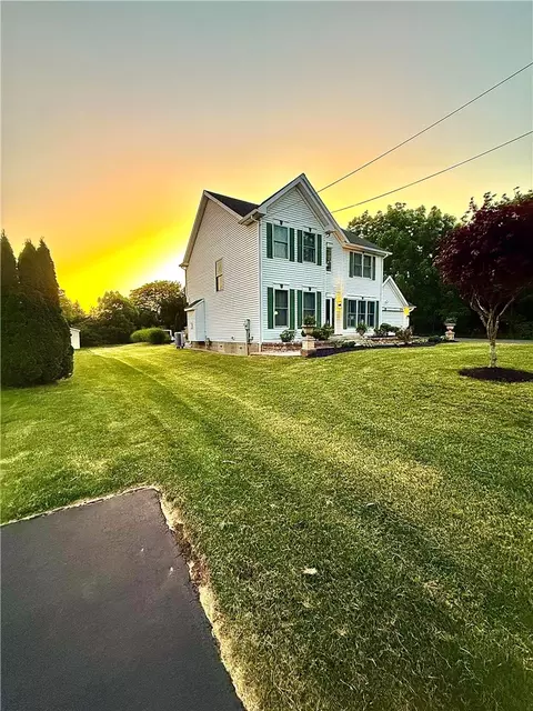 255 Watson Rd, Perinton, NY 14450