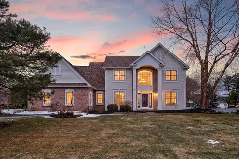 78 Bainbridge Ln, Webster, NY 14580