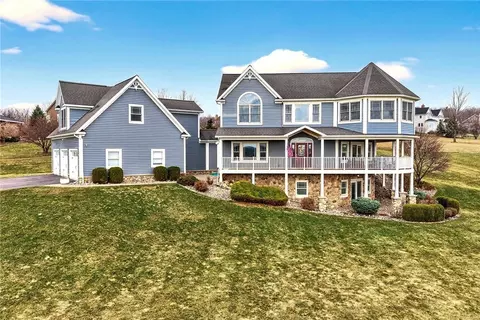 4308 Lake Hill Dr, Canandaigua, NY 14424