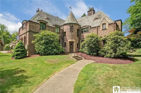 1103 W 3rd St, Jamestown, NY 14701
