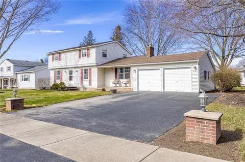 60 San Marie Dr, Irondequoit, NY 14622
