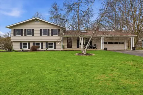 11 Saxony Rd, Pittsford, NY 14534
