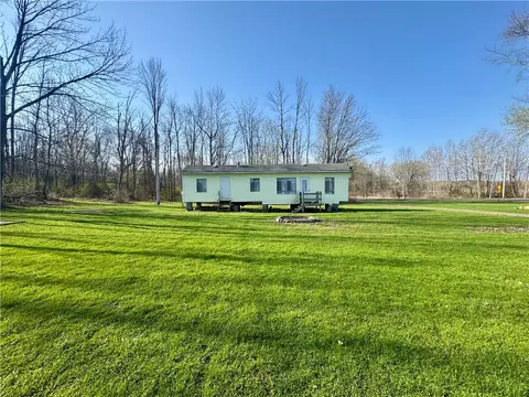 8208 Walnut Rd, Wolcott, NY 14590