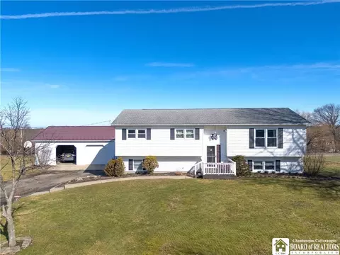 4180 Webster Rd, Pomfret, NY 14063