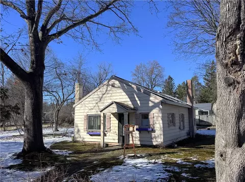 1 Mohigan Dr, Oneonta, NY 13820