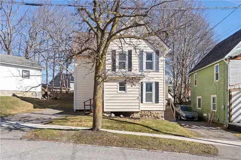 30 Lake St, Perry, NY 14530