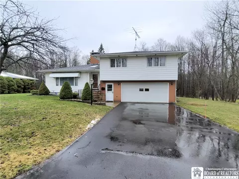 243 Springdale Ave, Jamestown, NY 14701