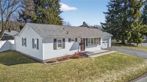 13 S Belmont Cir, Oneonta, NY 13820