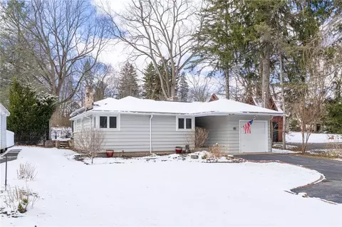 437 Landing Rd N, Brighton, NY 14610